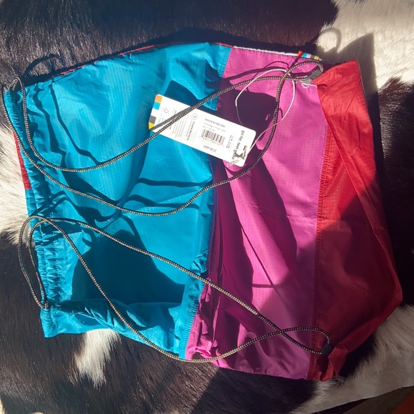 🔖 SMARTWOOL Hiking bag + Pillow Cover Multi Color $50 - Picture 4 of 8